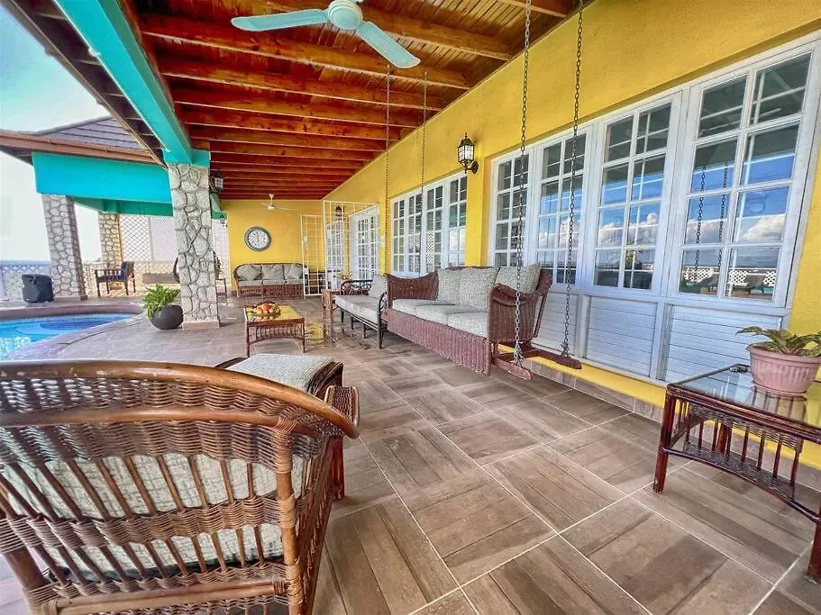 Villa Isabella Discovery Bay