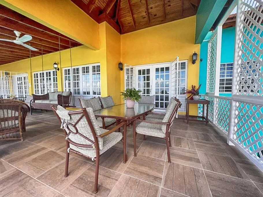 Villa Isabella Discovery Bay